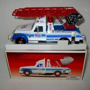VINTAGE1995 WILCO TOY RESCUE TRUCK Siren Horn Alert Lights Flashers NIB 31